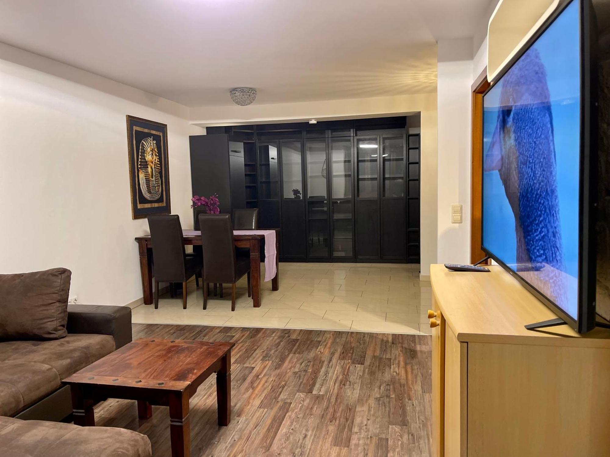 Wunderschoenes Apartment In Der Goldstadt プフォルツハイム エクステリア 写真